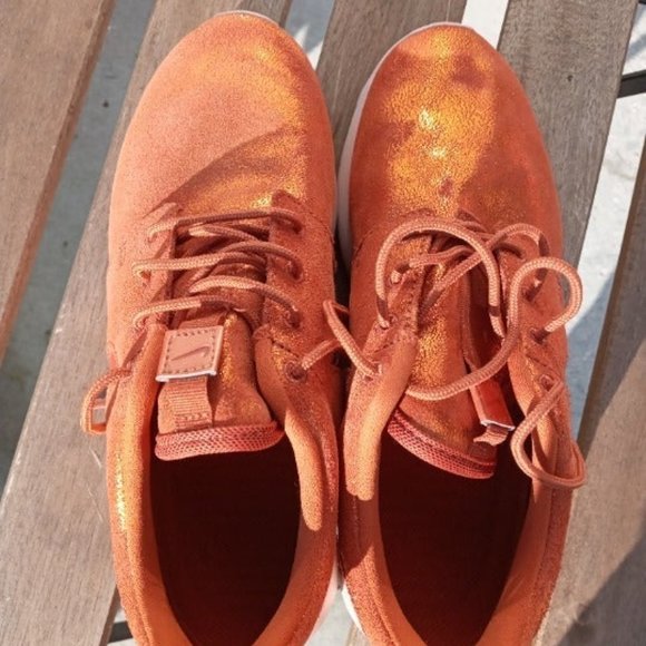 Nike Roshe One Premium Metallic Tawny 7 - Picture 4 of 8